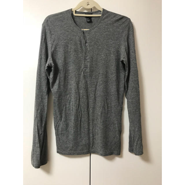 H&M(エイチアンドエム)の*karupin様専用* H&M メンズ長袖トップス メンズのトップス(Tシャツ/カットソー(七分/長袖))の商品写真