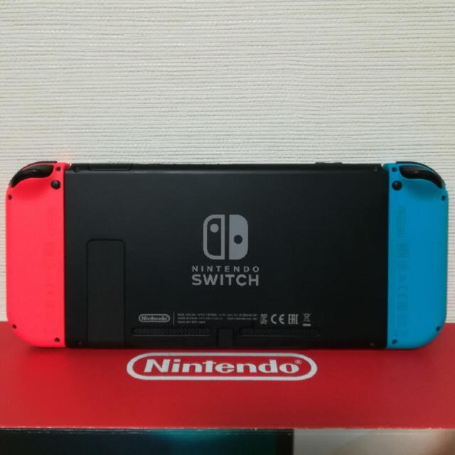 任天堂　スイッチ　本体　美品