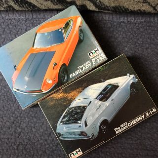 ニッサン(日産)の【2個セット】童友社　日産 フェアレディZ 432 & チェリーX-1-R(模型/プラモデル)