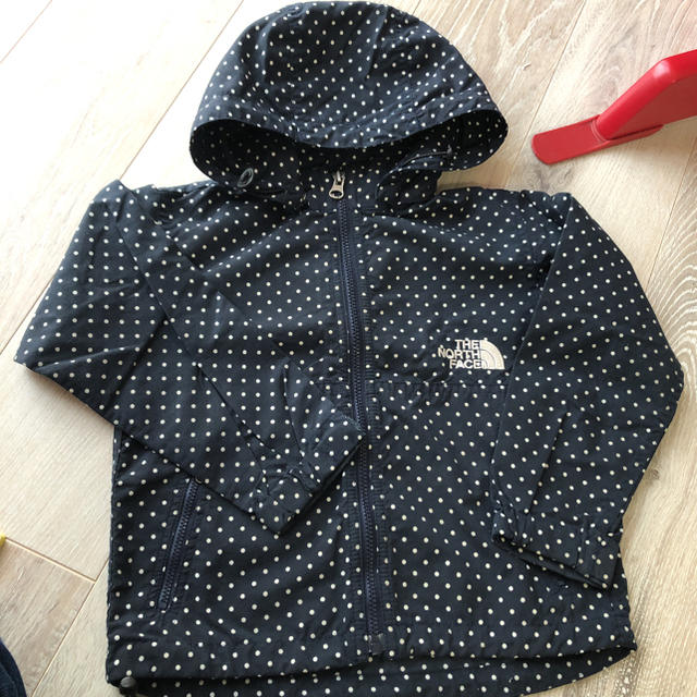 THE NORTH FACE(ザノースフェイス)の売り切り☆north face☆コンパクトジャケット キッズ/ベビー/マタニティのキッズ服女の子用(90cm~)(ジャケット/上着)の商品写真