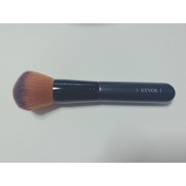 ETVOS(エトヴォス)のエトヴォス❤︎ファンデーションブラシ コスメ/美容のベースメイク/化粧品(その他)の商品写真