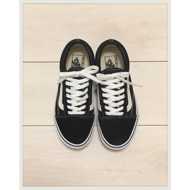 VANS(ヴァンズ)のvans オールドスクール 未使用 22.0cm ブラック スエード レディースの靴/シューズ(スニーカー)の商品写真