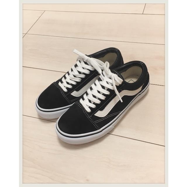 VANS(ヴァンズ)のvans オールドスクール 未使用 22.0cm ブラック スエード レディースの靴/シューズ(スニーカー)の商品写真