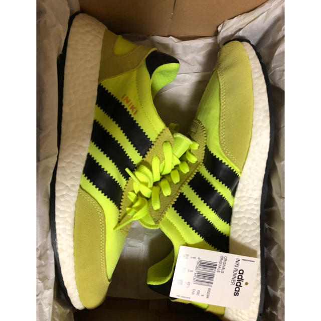 adidas(アディダス)のINIKI RUNNER SOLAR YELLOW/CORE BLACK メンズの靴/シューズ(スニーカー)の商品写真