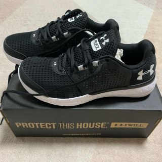 アンダーアーマー(UNDER ARMOUR)のアンダーアーマー　★新品　未使用　ランニング、フィットネス　25.5am(スニーカー)