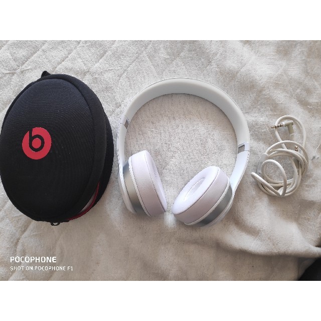 Beats by Dr Dre(ビーツバイドクタードレ)のbeats solo2 ヘッドホン スマホ/家電/カメラのオーディオ機器(ヘッドフォン/イヤフォン)の商品写真