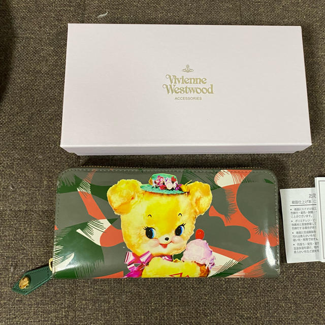 Vivienne Westwood(ヴィヴィアンウエストウッド)のヴィヴィアンウエストウッド　長財布　クリーピーベア レディースのファッション小物(財布)の商品写真