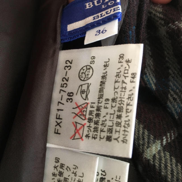 BURBERRY BLUE LABEL(バーバリーブルーレーベル)のBURBERRY BLUE LABEL レディースのスカート(ミニスカート)の商品写真