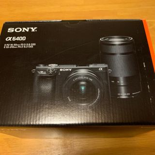 ソニー(SONY)のα6400 ダブルズームレンズキット　ブラック　新品未開封(ミラーレス一眼)