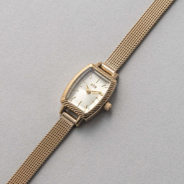 ete(エテ)のete ウォッチ トノーフェイス　時計 レディースのファッション小物(腕時計)の商品写真