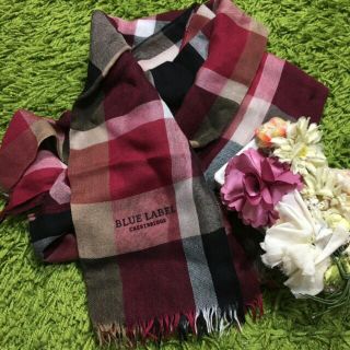 バーバリー(BURBERRY)の美品burberryバーバリーブルーレーベル　レディストール大判(ストール/パシュミナ)