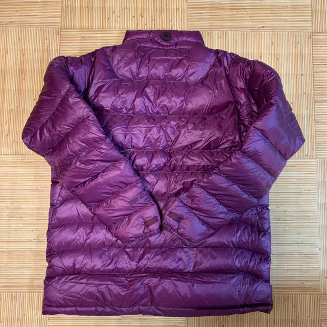 MARMOT(マーモット)の新品M マーモット Marmot 1000 Ease Down Jacket スポーツ/アウトドアのアウトドア(登山用品)の商品写真