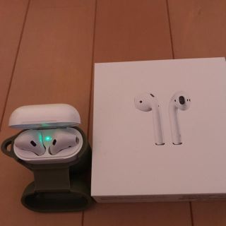 アップル(Apple)のair pods(ヘッドフォン/イヤフォン)