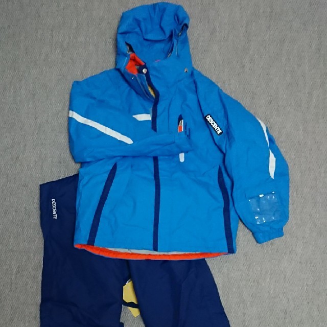 DESCENTE - knoo☆hnoo様専用 DESCENTE スキーウェア 男児 150 の通販 by ひよこ0807's shop