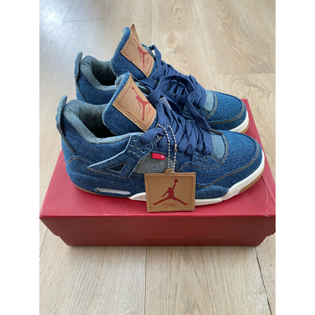 石川県 NIKE AIR JORDAN 4 LEVIS