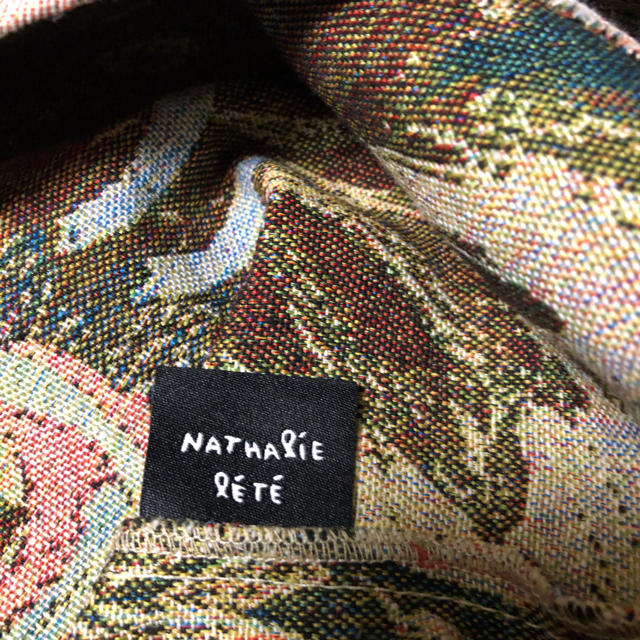 ナタリーレテ  ゴブラン織りバッグ  白うさぎ レディースのバッグ(トートバッグ)の商品写真