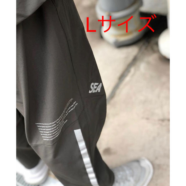 Supreme(シュプリーム)のWDS REFLECTION NYLON PANTS メンズのパンツ(ワークパンツ/カーゴパンツ)の商品写真