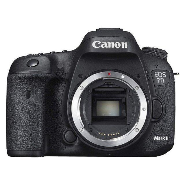 【値下中！】【新品】Canon EOS 7D Mark II ボディカメラ