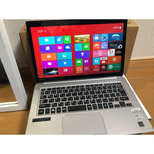 TOSHIBA dynabook KIRA V832/28HS ノートパソコン