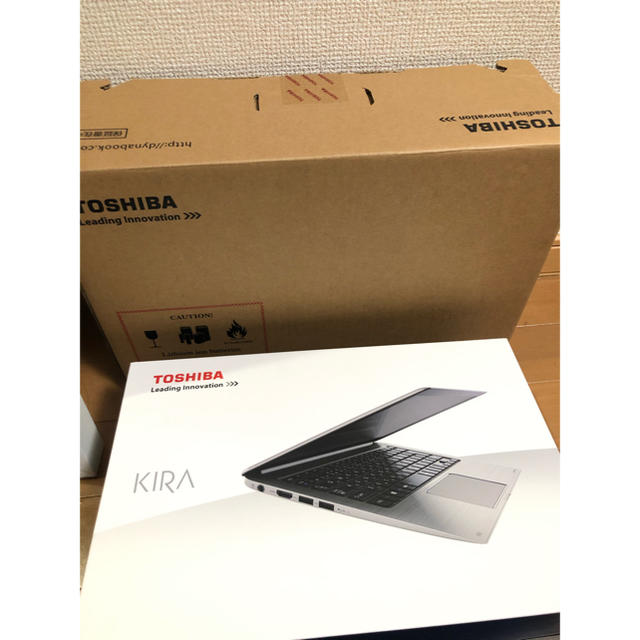 東芝 - TOSHIBA dynabook KIRA V832/28HS ノートパソコンの通販 by