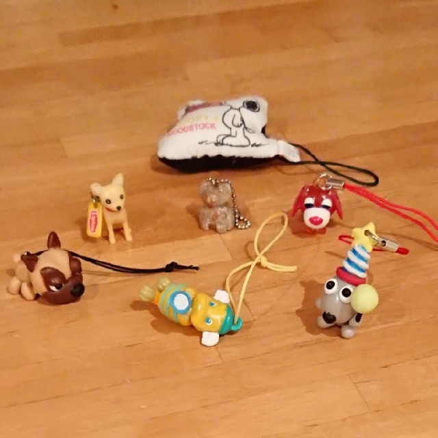 キーホルダー エンタメ/ホビーのおもちゃ/ぬいぐるみ(キャラクターグッズ)の商品写真