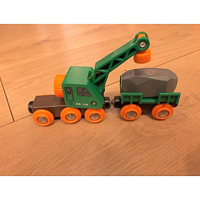 BRIO - BRIO レールウェイ追加車両 緑のクレーンワゴンの通販 by ゆー