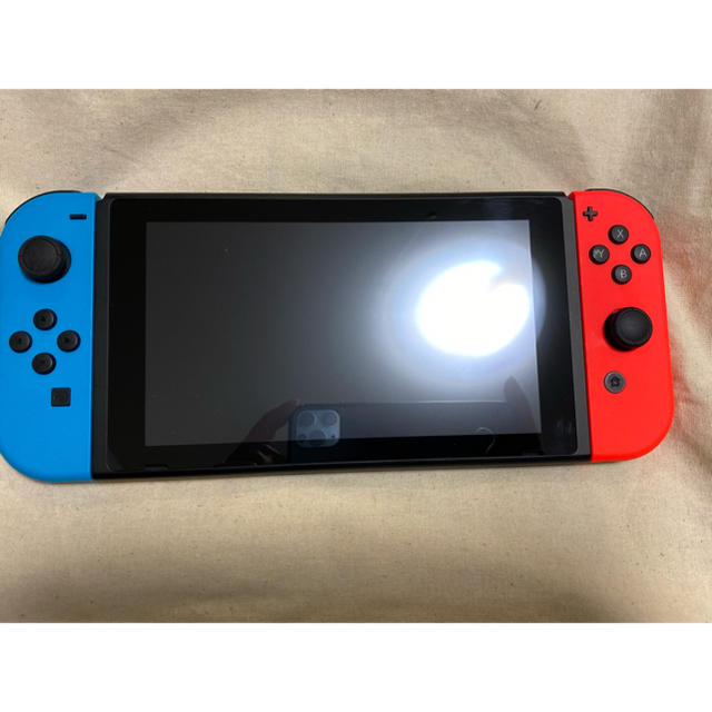 【美品・保証書つき】新型Nintendo Switch