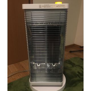 ダイキン(DAIKIN)のダイキン 遠赤外線暖房機 セラムヒート 2018年(電気ヒーター)