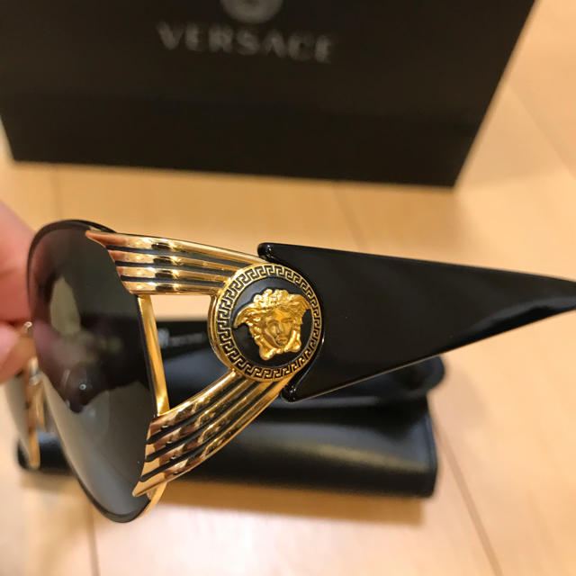 Gianni Versace - VERSACE サングラスの通販 by barber's shop ...