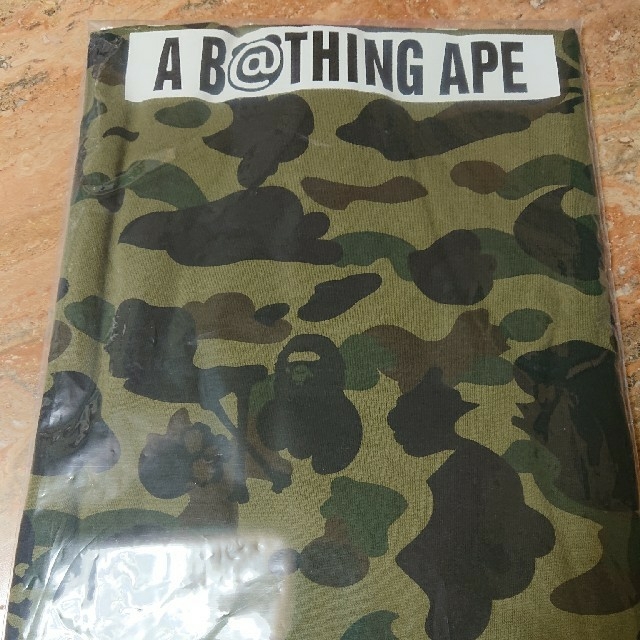 A BATHING APE(アベイシングエイプ)のMASTERMIND VS A BATHING APE BE@RBRICK2XL メンズのトップス(Tシャツ/カットソー(半袖/袖なし))の商品写真