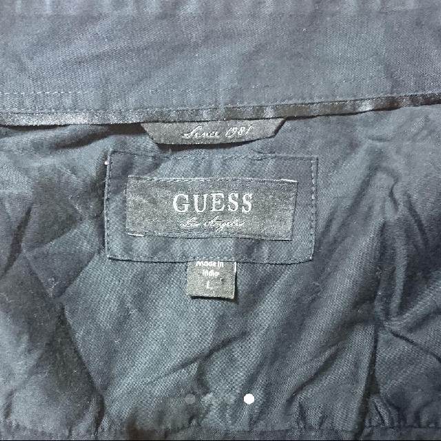 GUESS(ゲス)のGUESS 黒シャツ ゲス メンズのトップス(シャツ)の商品写真