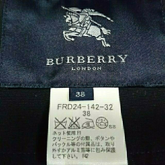 BURBERRY(バーバリー)のBURBERRYコート　 濃紺  レディースのジャケット/アウター(スプリングコート)の商品写真