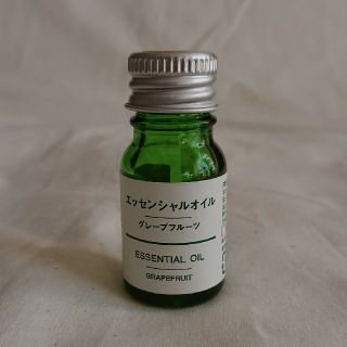 ムジルシリョウヒン(MUJI (無印良品))の無印良品 エッセンシャルオイル 10ml  グレープフルーツ 中古品(エッセンシャルオイル（精油）)