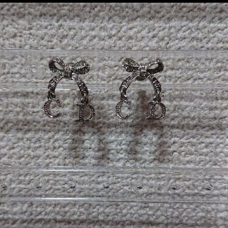 お値下げ!dior ディオール リボン ピアス ロゴ