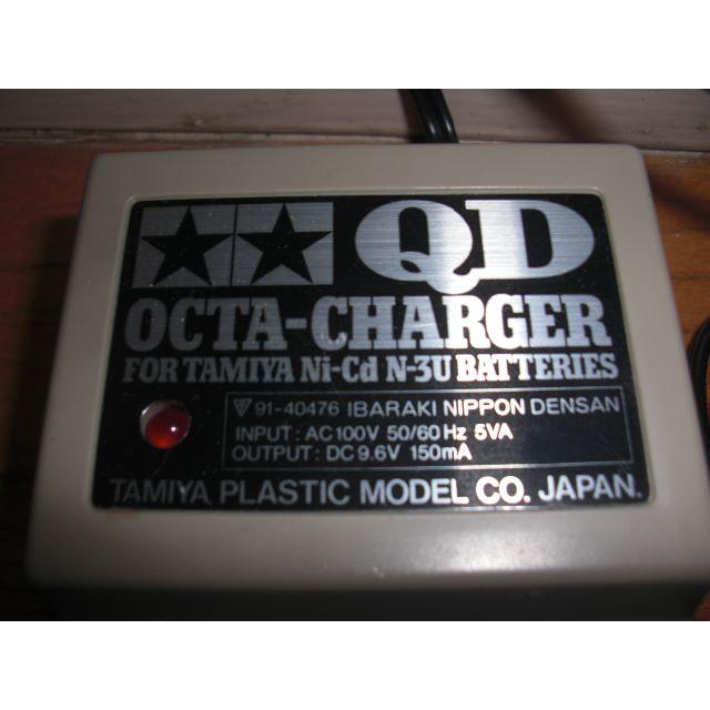 中古　タミヤ・カドニカ　ＱＤ単３型　８本専用充電器　ジャンク エンタメ/ホビーのおもちゃ/ぬいぐるみ(ホビーラジコン)の商品写真