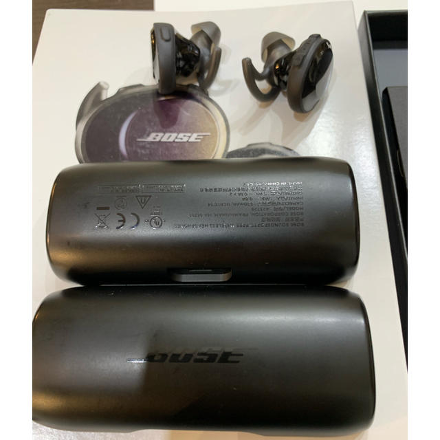 BOSE(ボーズ)のBose SoundSport Free wireless ワイヤレスイヤホン  スマホ/家電/カメラのオーディオ機器(ヘッドフォン/イヤフォン)の商品写真