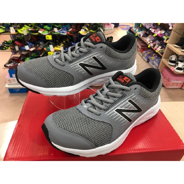 New Balance(ニューバランス)の新品送料無料♪26%OFF！超人気ニューバランス⭐️クッション抜群！グレイ28 メンズの靴/シューズ(スニーカー)の商品写真