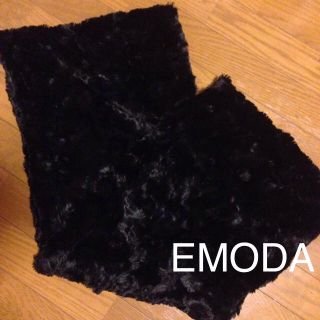 エモダ(EMODA)のEMODA スヌード/マフラー(マフラー/ショール)