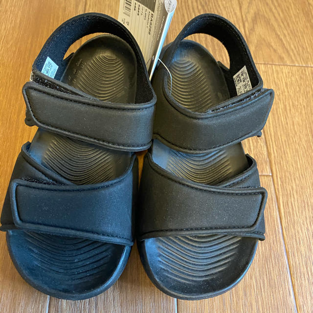 adidas(アディダス)の★専用★ キッズ/ベビー/マタニティのキッズ靴/シューズ(15cm~)(サンダル)の商品写真