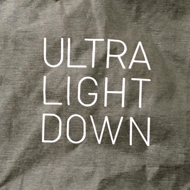 UNIQLO(ユニクロ)の【ユニクロ】ウルトラライトダウン収納袋 メンズのジャケット/アウター(ダウンジャケット)の商品写真