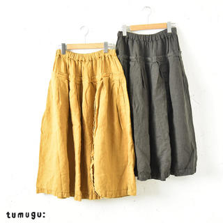 ツムグ(tumugu)の定価2万円程　新品タグ付き　ツムグ　スカート(ロングスカート)