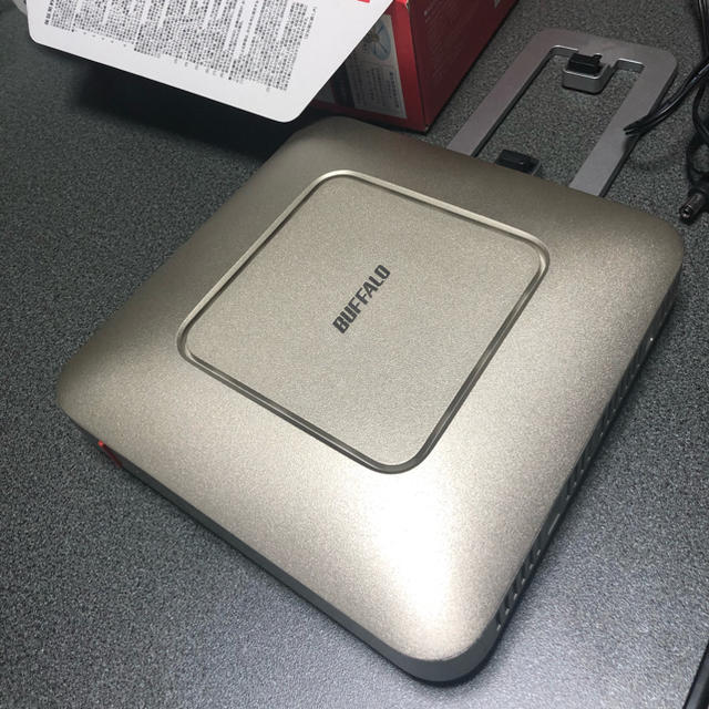 Buffalo(バッファロー)のBUFFALO WSR-2533DHP 無線LANルーター スマホ/家電/カメラのPC/タブレット(PC周辺機器)の商品写真