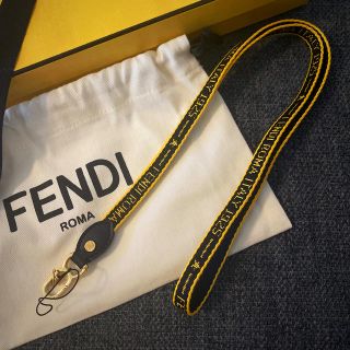 FENDI - FENDI☆ネックストラップの通販|ラクマ