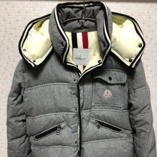 モンクレール(MONCLER)の【値下げ！】モンクレール ダウン（メンズ）(ダウンジャケット)