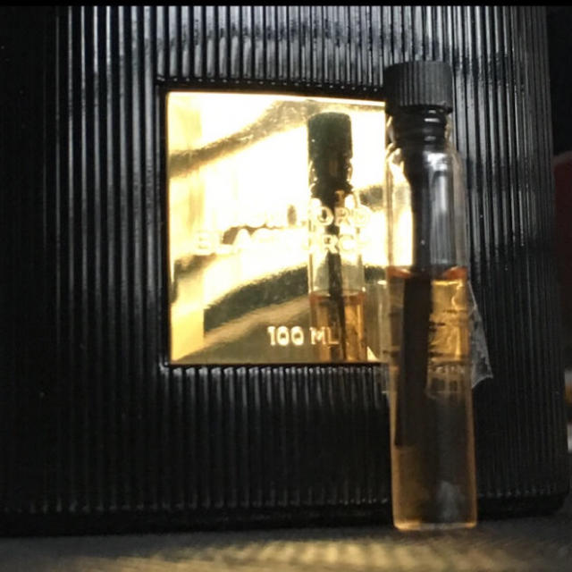 TOM FORD(トムフォード)のトムフォード ブラックオーキッド オードパルファム 香水 TOMFORD コスメ/美容のボディケア(ボディクリーム)の商品写真