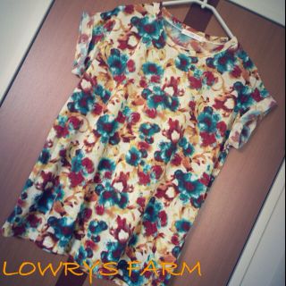 ローリーズファーム(LOWRYS FARM)のLOWRYS FARM＊花柄ロングＴ(Tシャツ(半袖/袖なし))