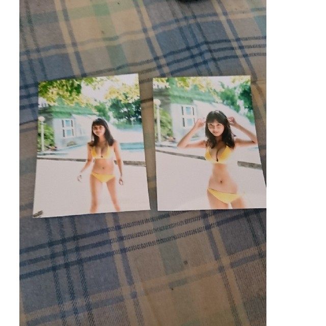 沢口愛華写真2枚セット60 エンタメ/ホビーのタレントグッズ(アイドルグッズ)の商品写真
