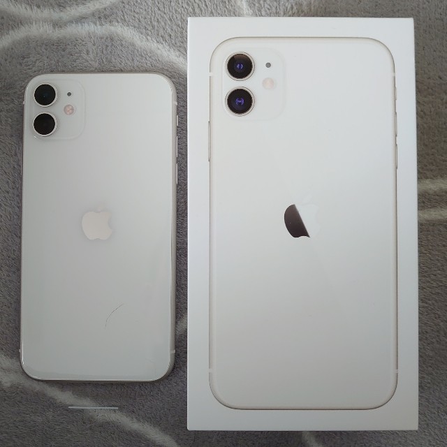 iphone11 AU 128GB SIM解除済み