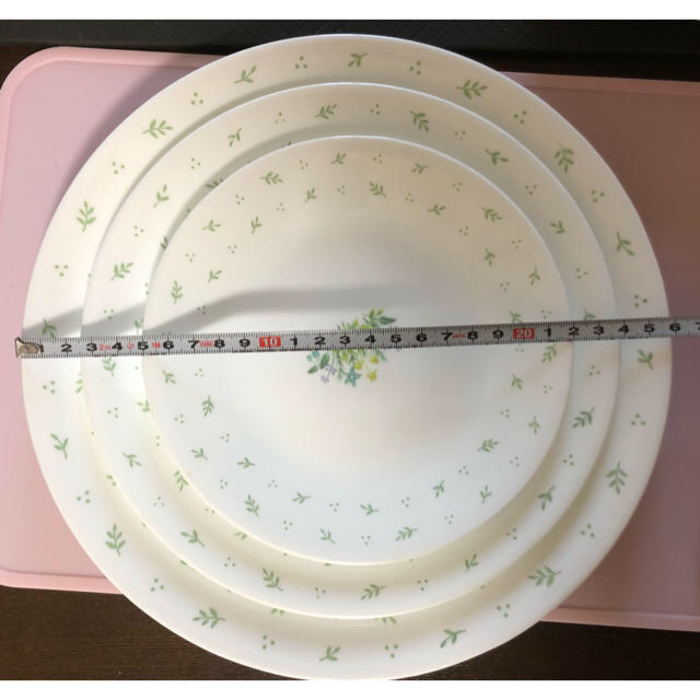 CORELLE(コレール)のコレール　corelle 8枚 インテリア/住まい/日用品のキッチン/食器(食器)の商品写真