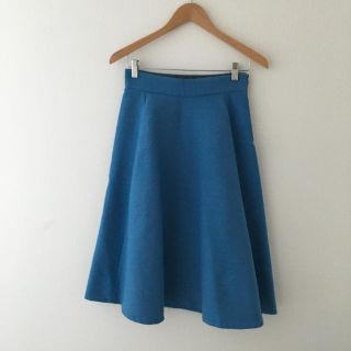トゥモローランド(TOMORROWLAND)のマカフィー スカート ブルー 青 36(ひざ丈スカート)